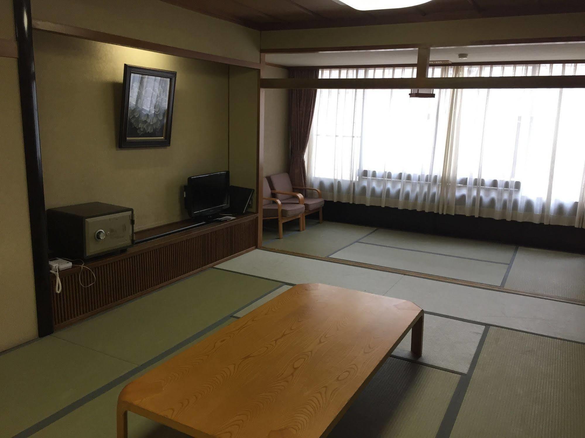 Sera Bekkan Hiroshima Luaran gambar